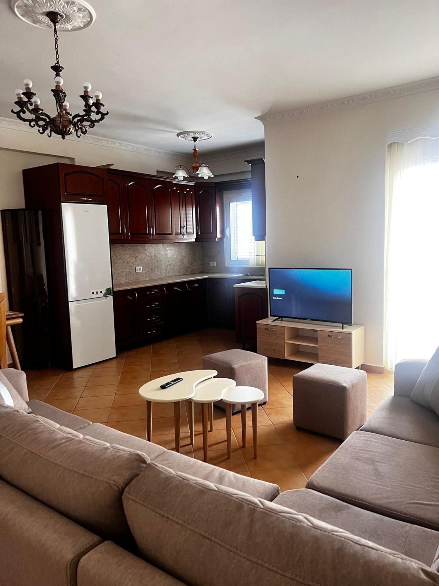 Lu Apartament Vlore Exterior photo